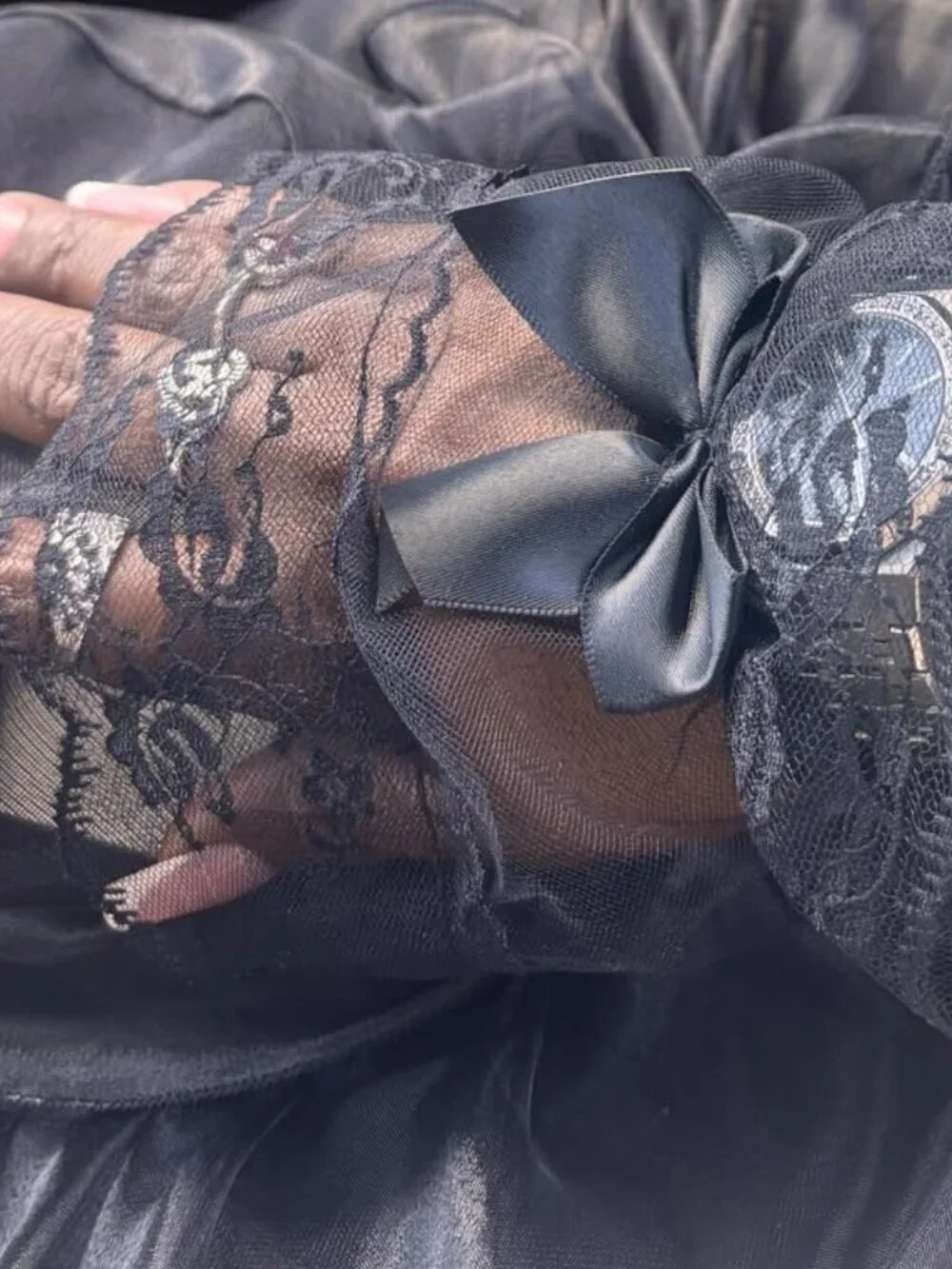 Fingerless Mesh Wrist Gloves